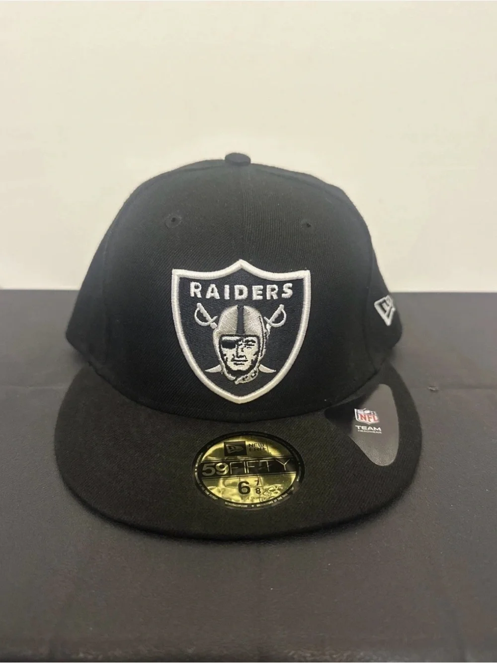 New Era Black Raiders Fitted 59FIFTY Youth 6 7/8 Hat